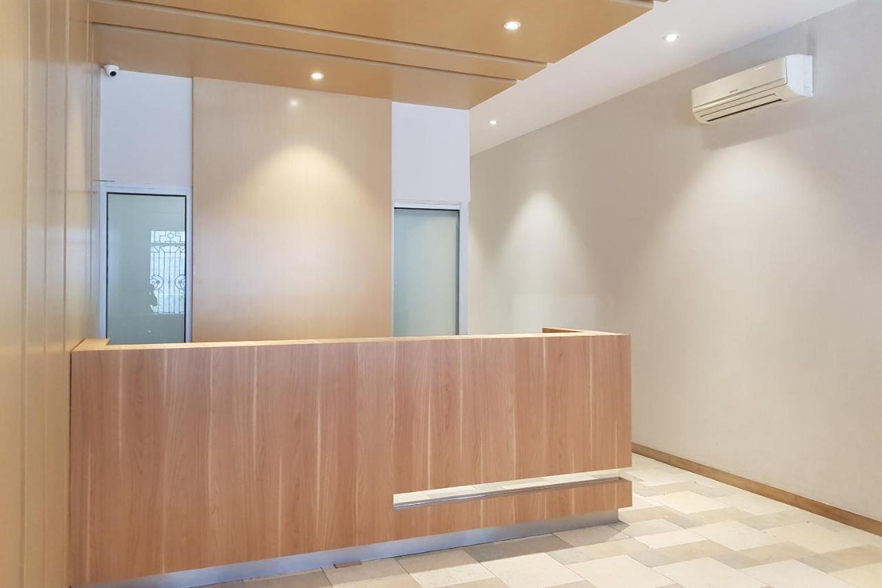Oyo 90015 Platinum Guest House Medan Eksteriør billede